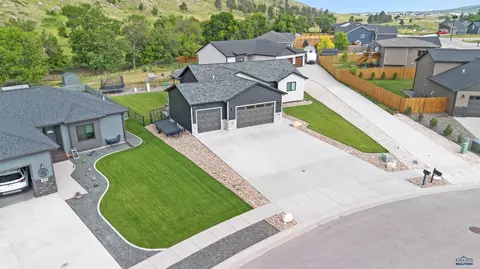 14348 Wolf Creek Ct, Summerset, SD 57769 photo 2