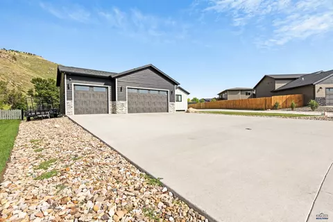 14348 Wolf Creek Ct, Summerset, SD 57769 photo 37