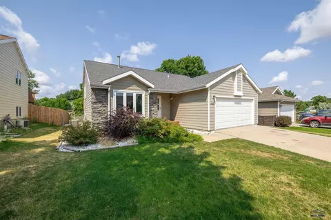 4019 Prairie View Dr, Rapid City, SD 57701