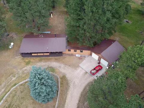 12210 Tweety Bird Ln, Custer, SD 57730