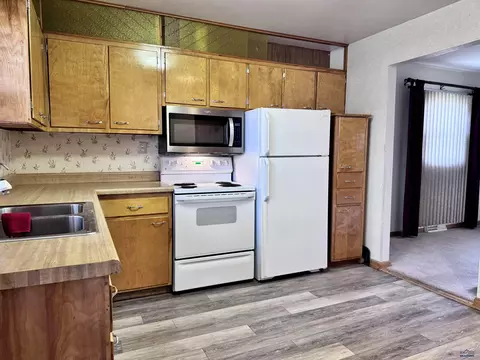 137 E Custer St, Rapid City, SD 57701 photo 4