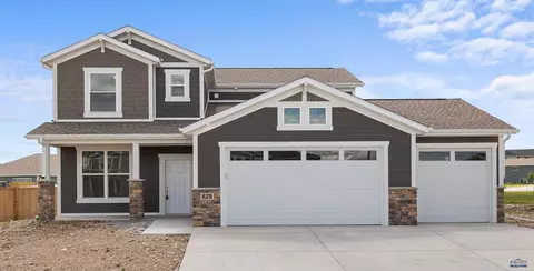 629 Aaron Ct, Rapid City, SD 57703