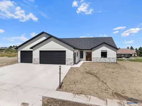 3612 Taylor Made Dr, Rapid City, SD 57703