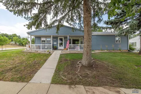 3209 Oak Ave, Rapid City, SD 57701 photo 1
