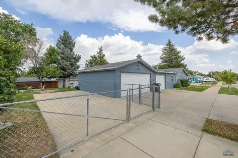3209 Oak Ave, Rapid City, SD 57701 photo 22
