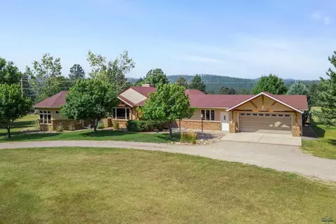 1115 Penny Ln, Rapid City, SD 57702