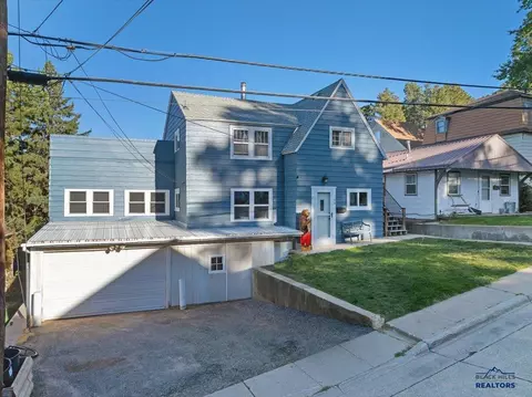 122 Grand Ave, Lead, SD 57754