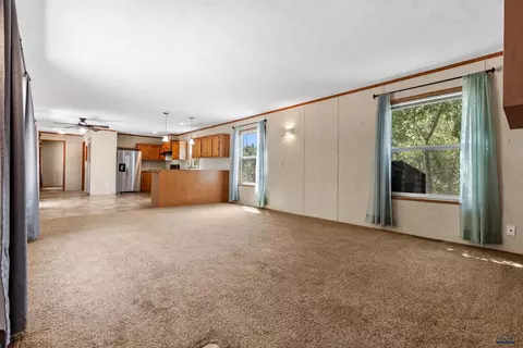 502 Valley Dr, Philip, SD 57567 photo 4