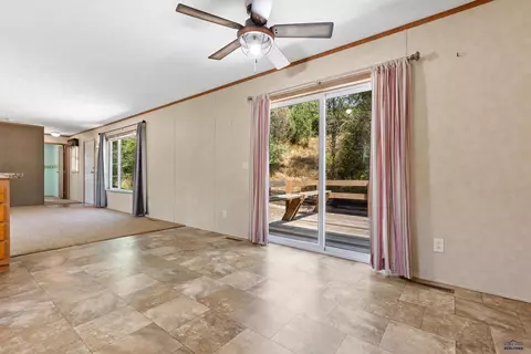 502 Valley Dr, Philip, SD 57567 photo 13