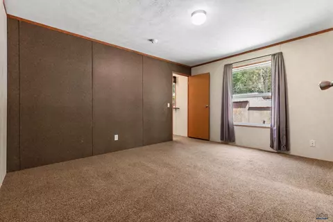 502 Valley Dr, Philip, SD 57567 photo 15