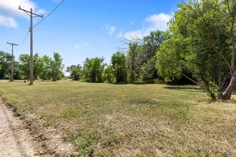 502 Valley Dr, Philip, SD 57567 photo 27