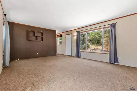 502 Valley Dr, Philip, SD 57567 photo 6