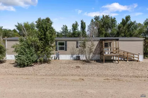 502 Valley Dr, Philip, SD 57567 photo 2