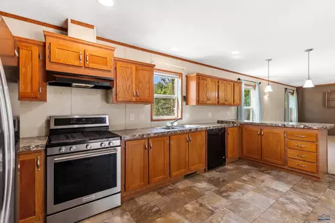 502 Valley Dr, Philip, SD 57567 photo 9
