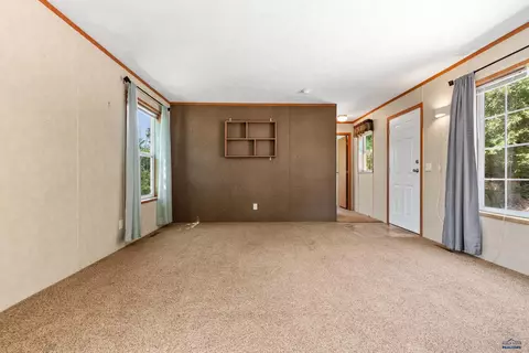 502 Valley Dr, Philip, SD 57567 photo 7
