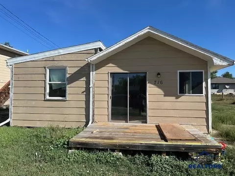 716 Crazy Horse, Rapid City, SD 57701