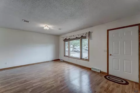 1 Wyoming, Rapid City, SD 57701