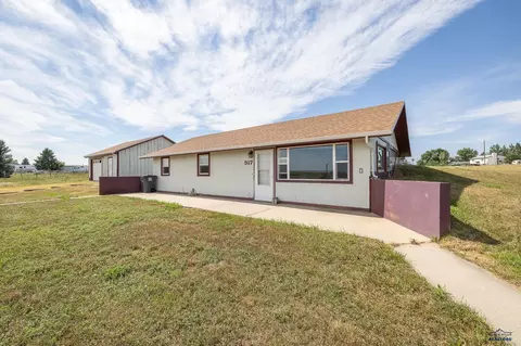 517 Damview, Box Elder, SD 57719 photo 1