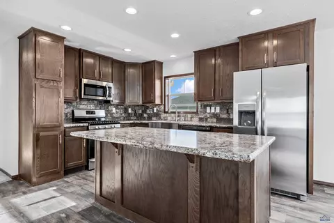 1717 E Philadelphia #HOME 77, Rapid City, SD 57703