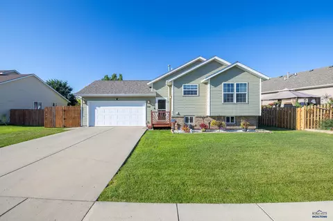 5011 Williams St, Rapid City, SD 57703