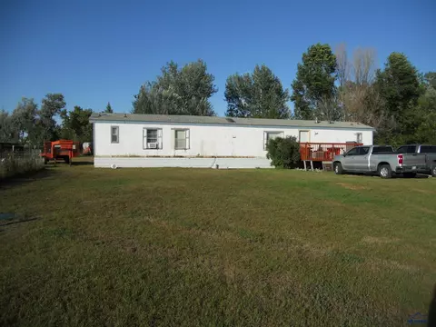 6640 Greenfield Dr, Rapid City, SD 57703
