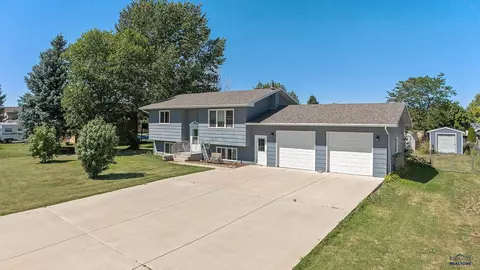 1012 Rosilee Ln, Rapid City, SD 57701