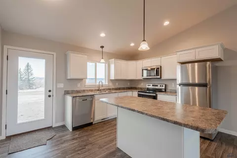 582 Denali Dr, Box Elder, SD 57719 photo 3
