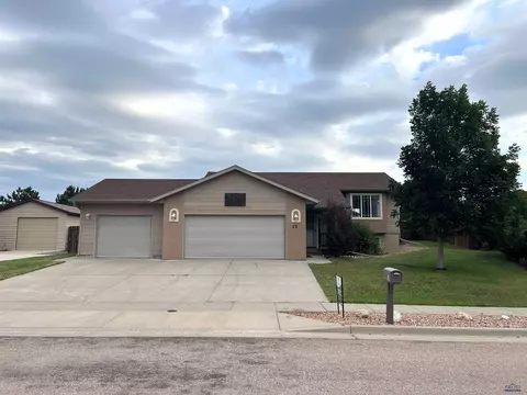 28 Viking Dr, Rapid City, SD 57701