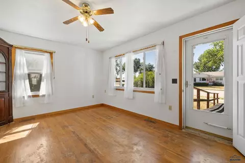 608 Norris, Wall, SD 57790 photo 5