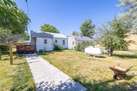 608 Norris, Wall, SD 57790 photo 4