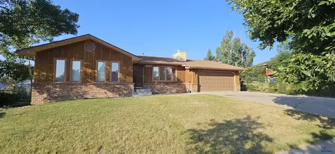3707 Michigan Ave, Rapid City, SD 57701