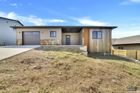659 Braelynn Ln, Rapid City, SD 57703