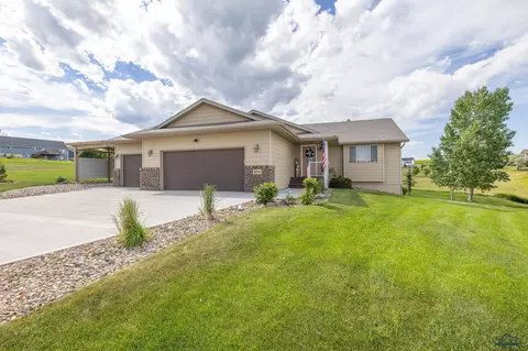 2614 Morning Star Ct, Rapid City, SD 57703
