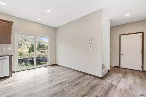 8072 Foley Dr, Summerset, SD 57769 photo 5