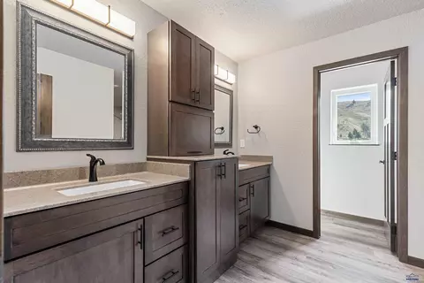 8072 Foley Dr, Summerset, SD 57769 photo 10
