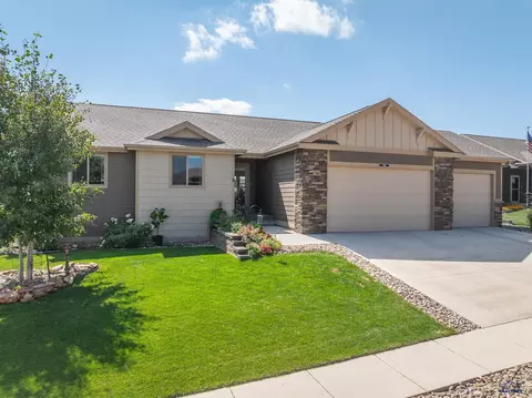 4505 Targhee Dr, Rapid City, SD 57702