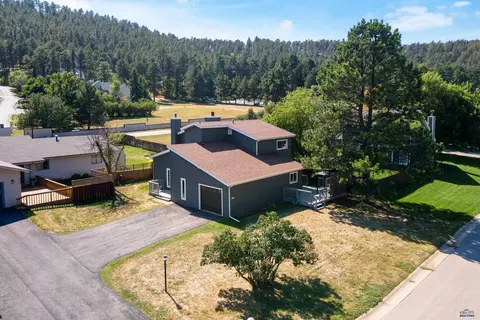 4525 Steamboat Cir, Rapid City, SD 57702