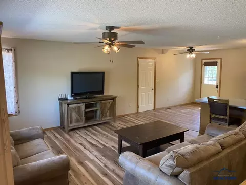 1007 S 35th St, Spearfish, SD 57783 photo 5
