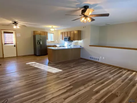 1007 S 35th St, Spearfish, SD 57783 photo 23
