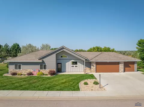 3714 Lacosta Dr, Rapid City, SD 57703