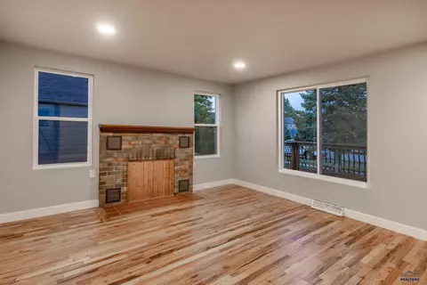 434 8th, Sturgis, SD 57785 photo 5