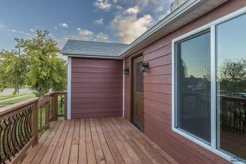 434 8th, Sturgis, SD 57785 photo 3
