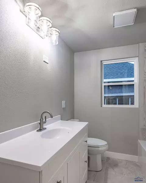 434 8th, Sturgis, SD 57785 photo 13