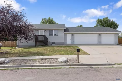 2415 Jack Pine Dr, Rapid City, SD 57703