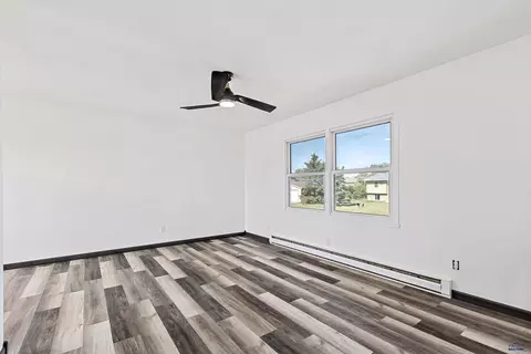 607 Bluebird Dr, Box Elder, SD 57719 photo 5