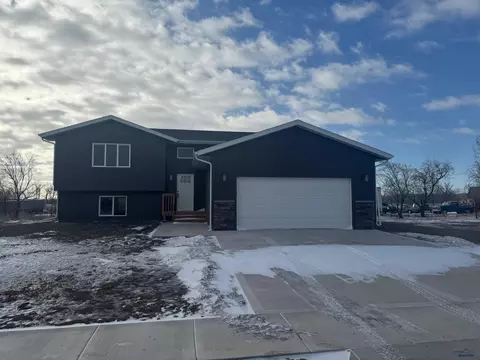 5991 Mauser Rd, Rapid City, SD 57703