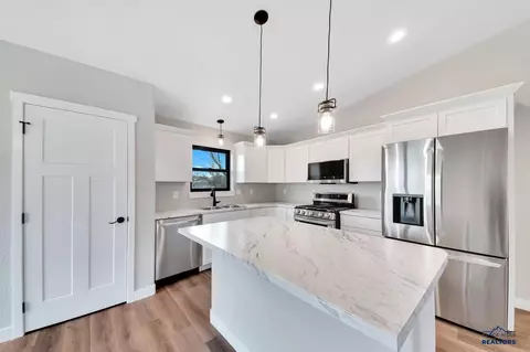 1414 Degeest, Rapid City, SD 57703
