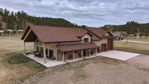 23875 Whaley Ln, Rapid City, SD 57702