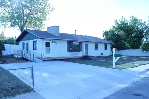2304 Colorado, Sturgis, SD 57785 photo 4