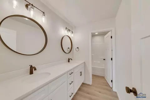 328 Northern Lights Blvd E, Box Elder, SD 57719 photo 7